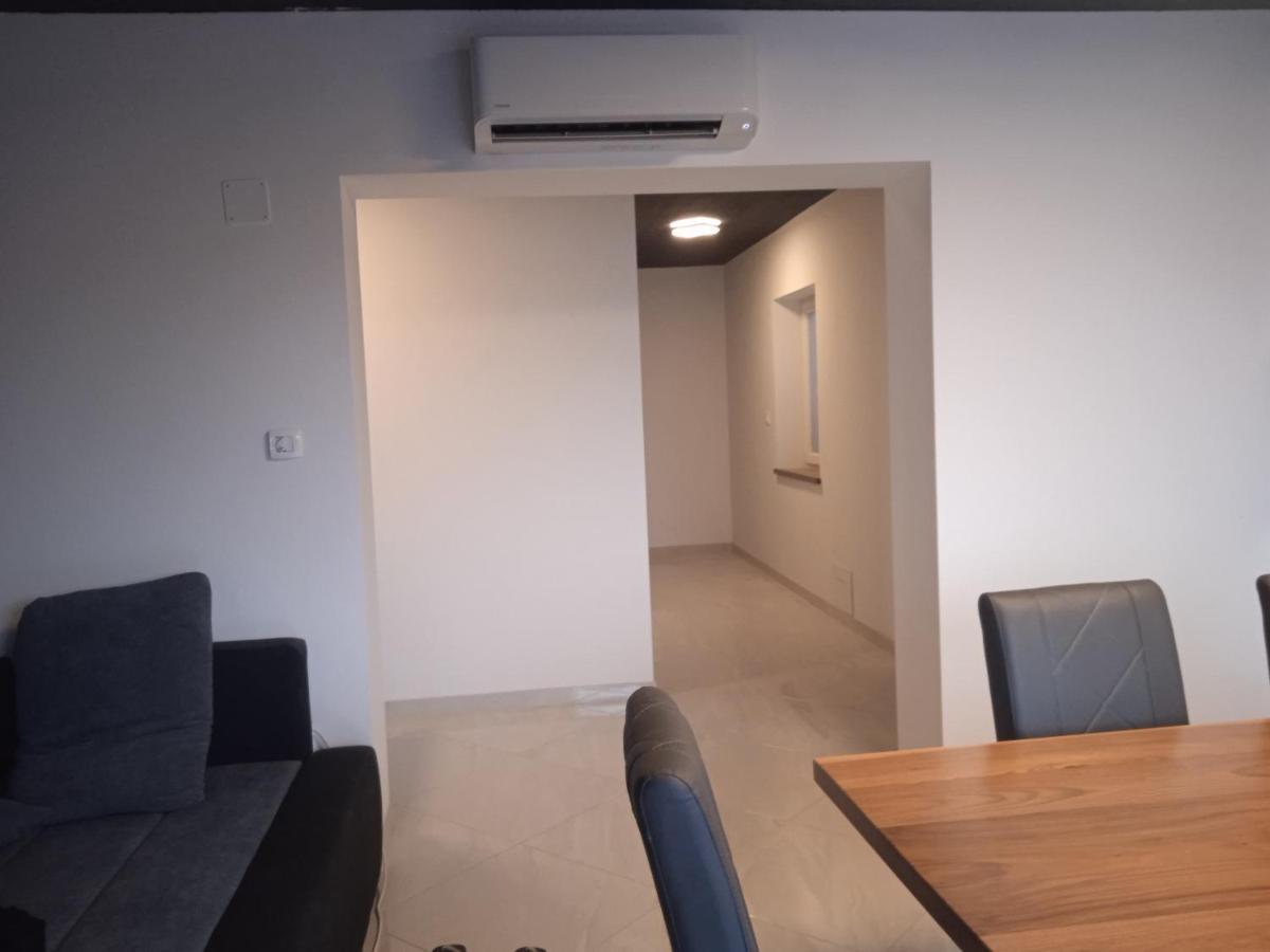 Anton Apartment Povlja  Exterior photo